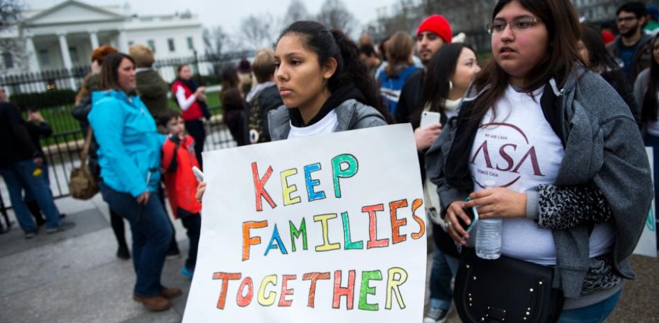 Cientos de manifestantes reclaman a Biden una reforma migratoria «ahora»