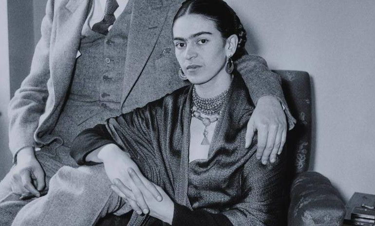 Carla Gutiérrez y un viaje al interior de Frida Kahlo a través de sus ojos