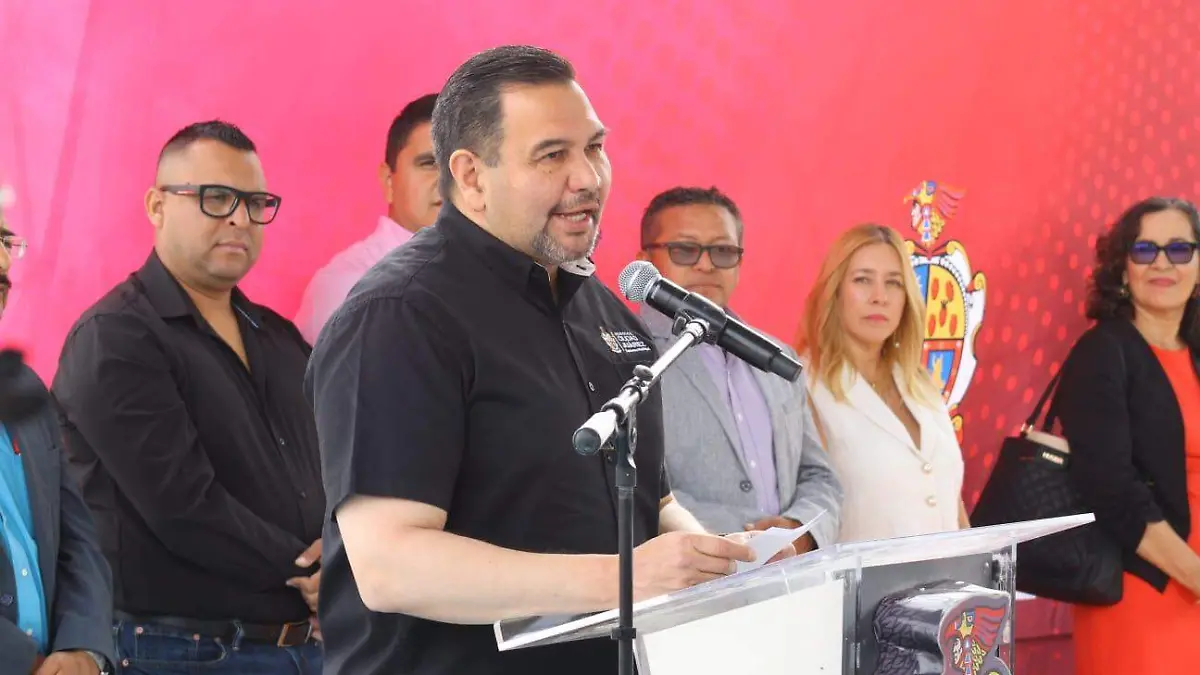 Entrega alcalde obras de rehabilitación en tres instituciones educativas