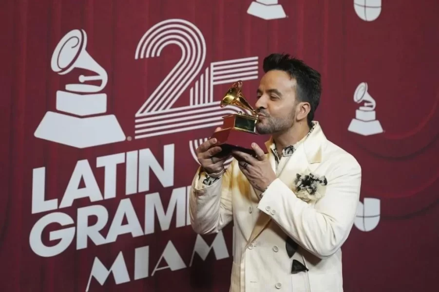Crea Latin Grammy categoría de música para medios visuales