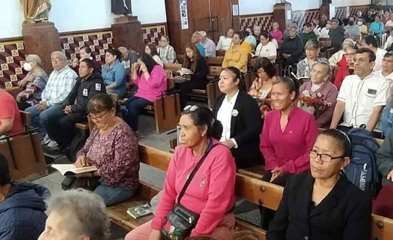 Dedican misa a las que aún viven… y a las que ya no están