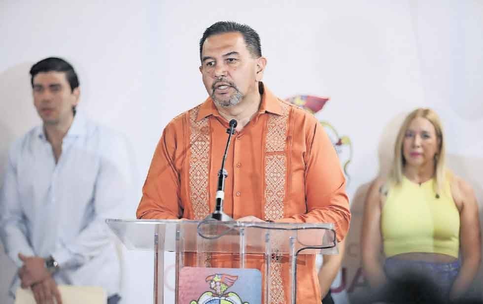 Presentan primeros proyectos ganadores