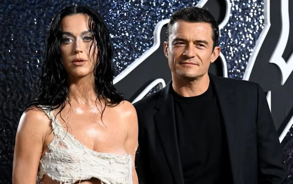 Viaja Bloom a Australia para estar con Perry y su hija