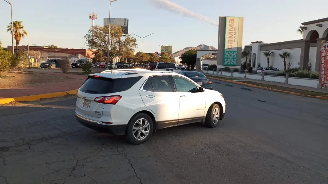 Actividad se reactiva en puentes con espera en filas de hasta una hora
