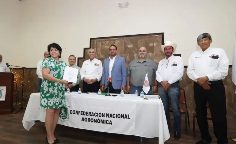 Rinde protesta Marcia Navarro como nueva presidenta de la Confederación Nacional Agronómica de Chihuahua