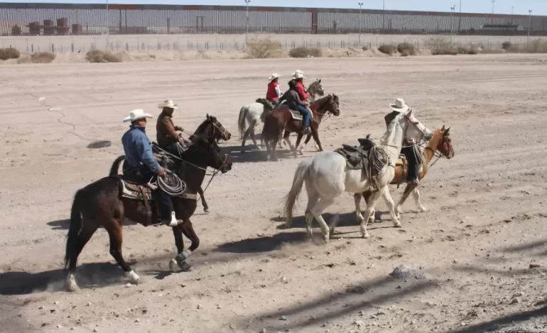 Inicia la “Cabalgata Villista 2025” en Ciudad Juárez; recorrerán más de 600 kilómetros  
