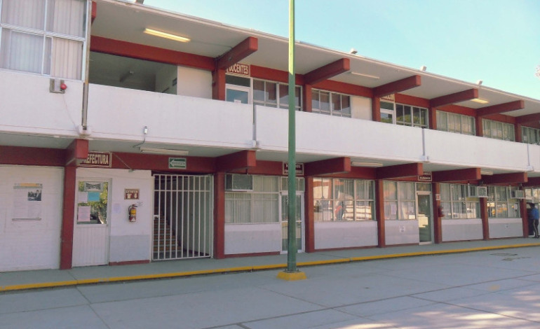 Denuncian anomalías ante nueva dirección del CETIS 61