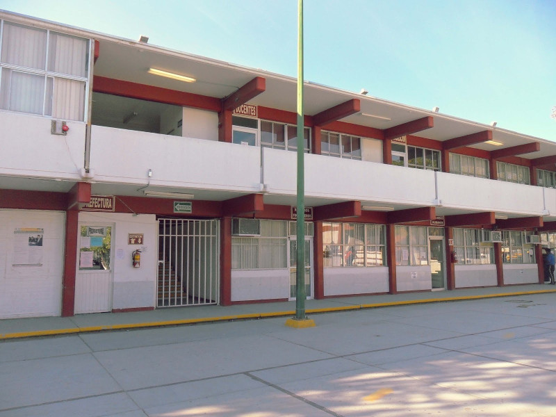 Denuncian anomalías ante nueva dirección del CETIS 61