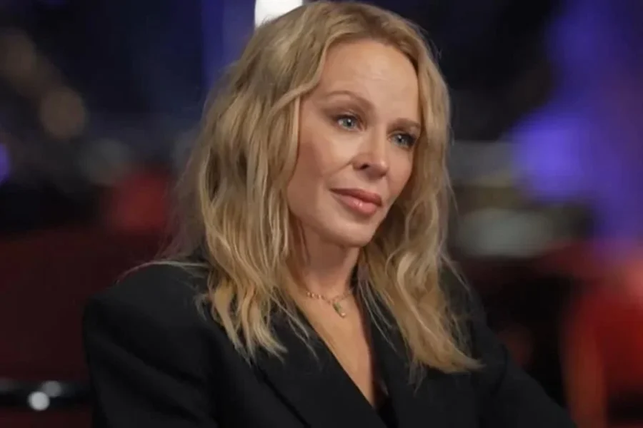 Impacta a Kylie Minogue tiroteo contra judíos en Australia