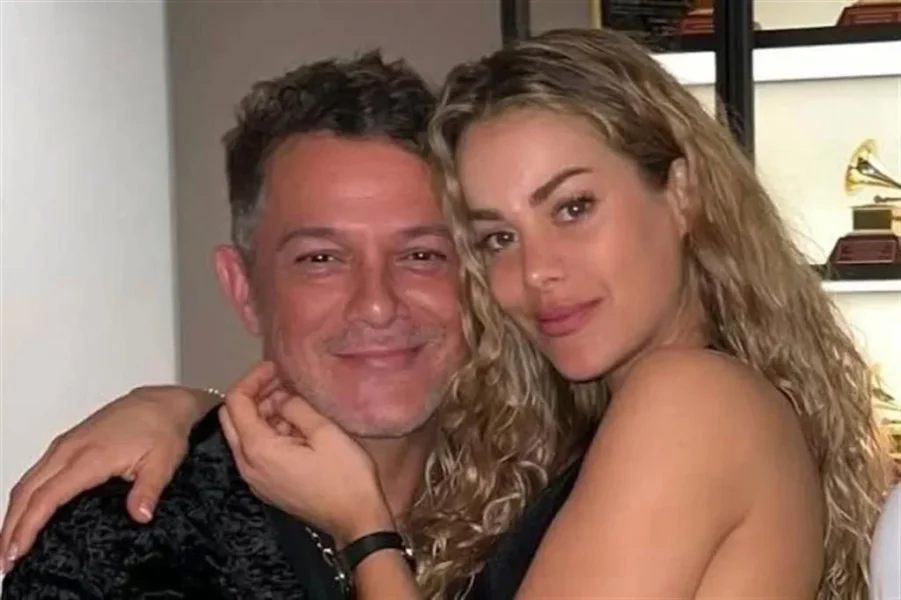 ¡Alejandro Sanz y Candela Márquez dicen adiós a su romance!