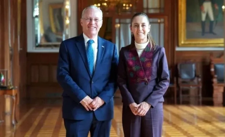 Recibe Sheinbaum a futuro presidente del CCE