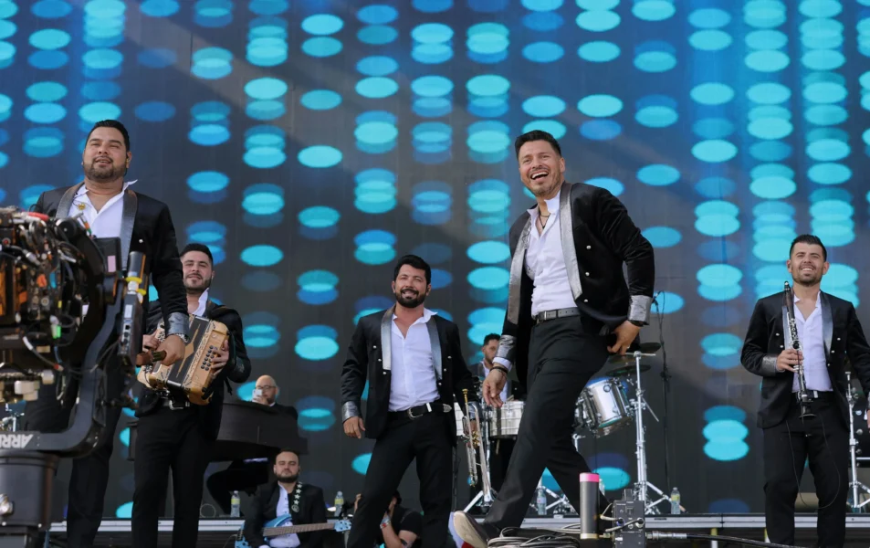 Muere integrante de la Banda MS en partido de beisbol