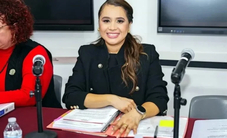Diputada de Morena intentó cruzar a EU con 800 mil pesos sin declarar