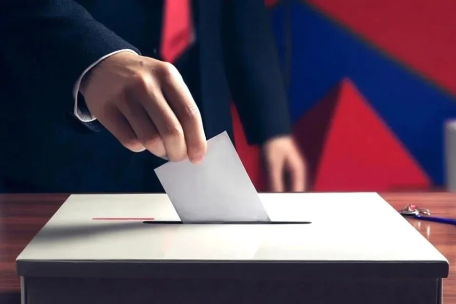 Promete Castillo escuchar al pueblo para reforma electoral