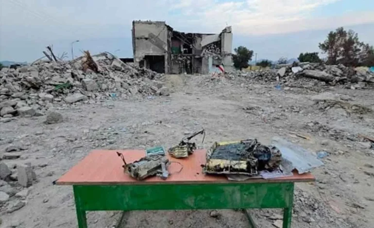 Exhiben fragmentos de misiles de EU cerca de escuela iraní