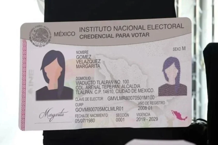 Avala INE adicionar más elementos a credencial de elector