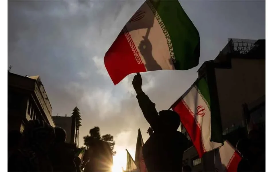 Trump lanza un mensaje a los iraníes para que tomen el control de su gobierno