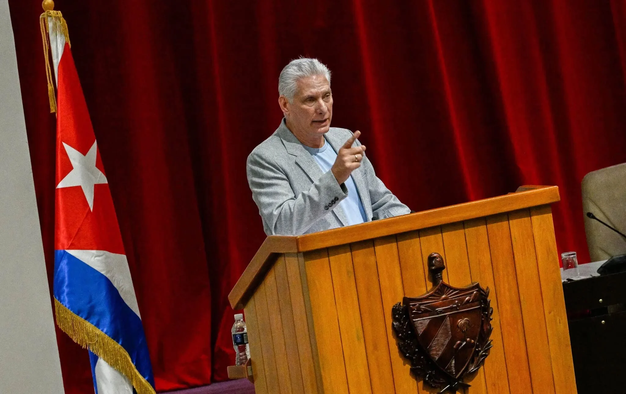 Díaz-Canel desafía a EU en un momento crítico