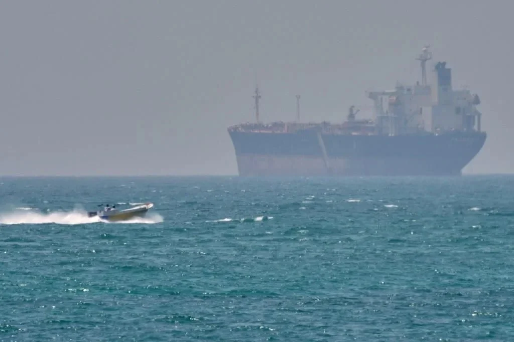 Afirma EU haber interceptado 42 buques en puertos iraníes