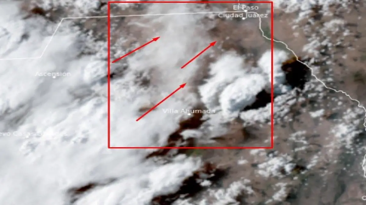 Tormenta de arena reduce visibilidad en la carretera Samalayuca-Ahumada; emiten alerta preventiva