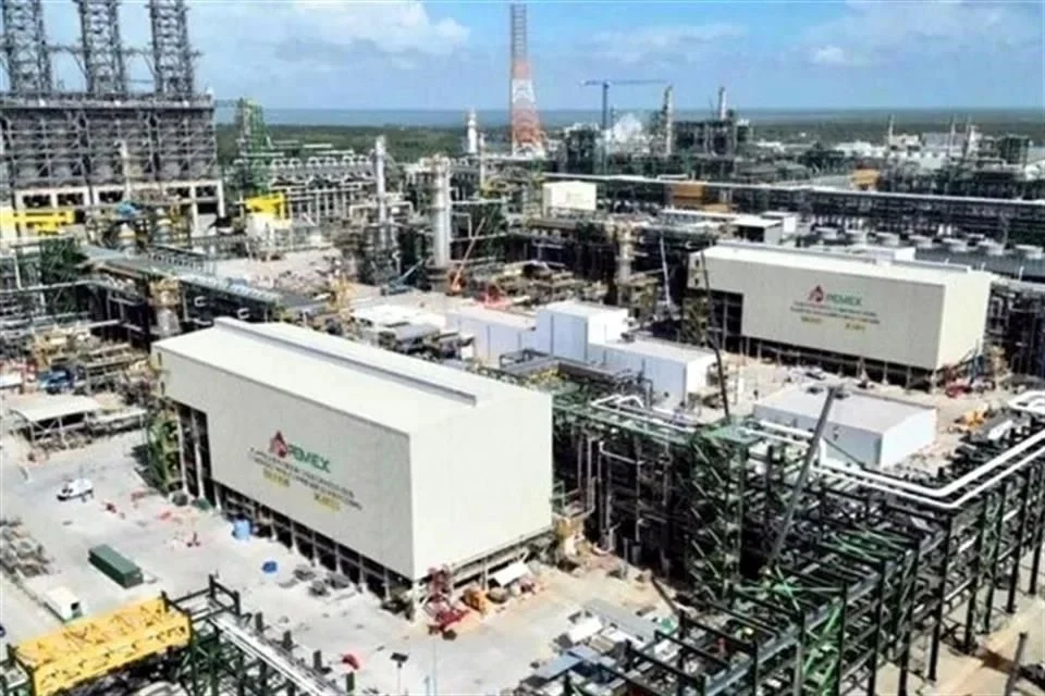 Exigen intervención urgente en producción de Dos Bocas
