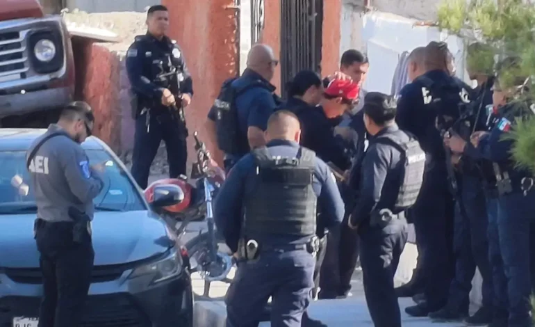 Identifican a lesionado de bala en la colonia Gustavo Díaz Ordaz; detienen a tres