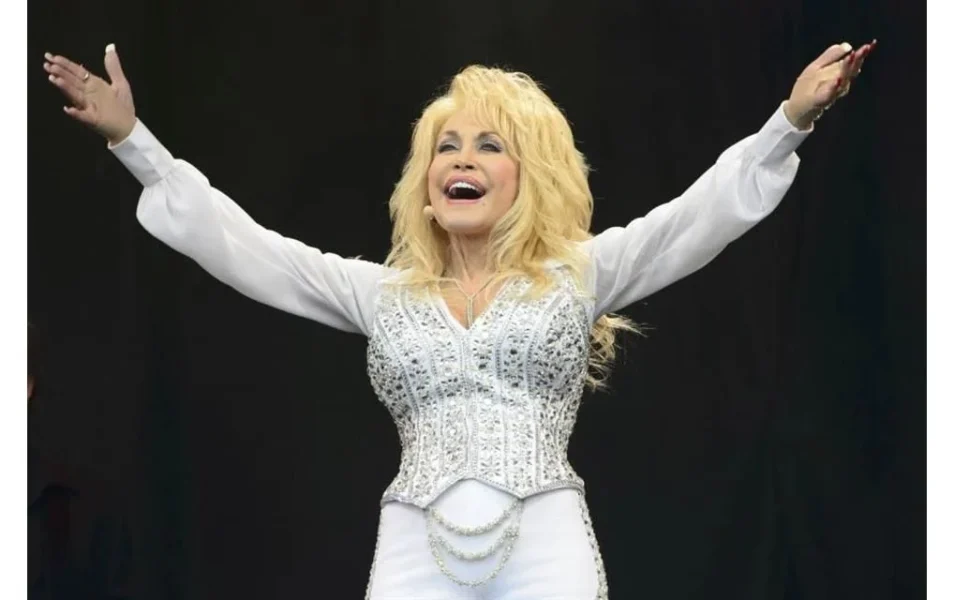 Quiso Dolly Parton ayudar a otros hasta el final de su vida