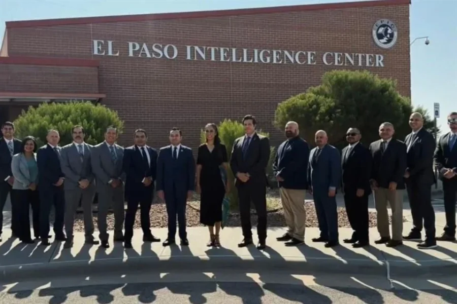 Visita Gobernadora de Guanajuato oficina de la DEA en Texas