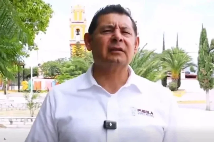 Pide Armenta disculpas por comparar baches con Palestina