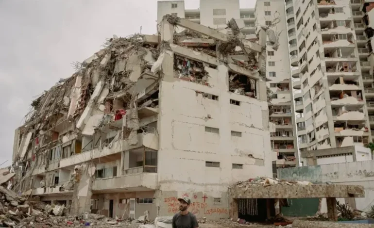 En la costa de Venezuela, la vida se reduce a la supervivencia y al entierro