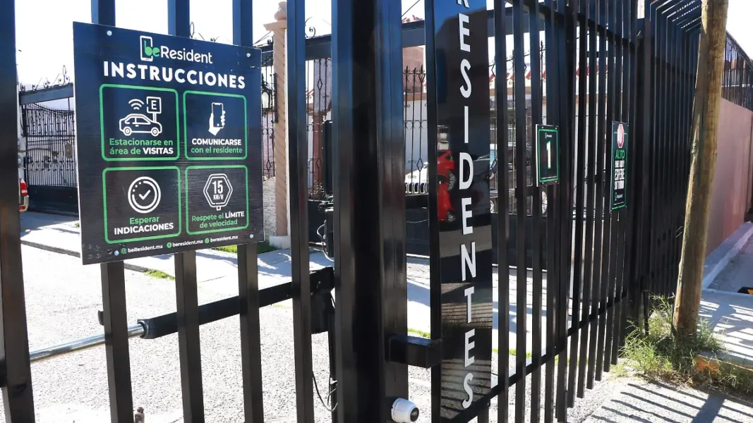 Revisarán rejas y cobros en fraccionamientos de Juárez ante quejas por libre tránsito