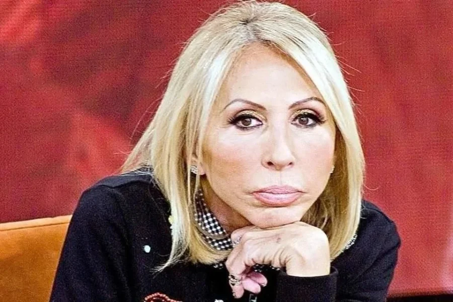 Sigue Laura Bozzo en terapia intensiva; desmienten su muerte