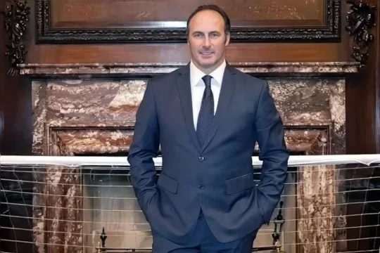 Buscará ex jugador Ramón Vega la presidencia de la FIFA