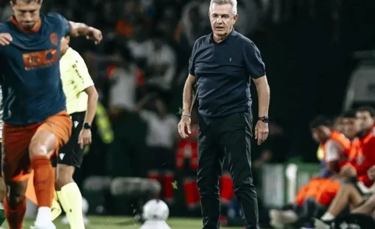 Debuta Aguirre en Liga con el Valencia empatando ante Racing