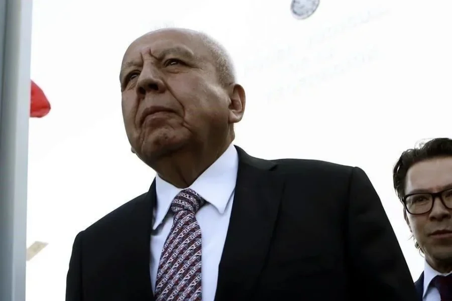 Definen suerte de ex titular del INM por incendio en Juárez