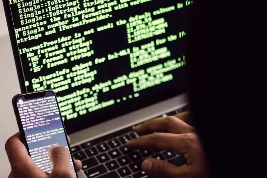 Compra Edomex software para espionaje telefónico