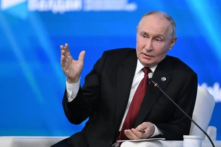 Trump le entrega victorias a Putin, quien a cambio ofrece más guerra